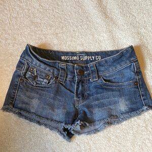 Mossimo Supply Co. Women's 1 Fit 6 Blue Frayed Hem Denim Shorts